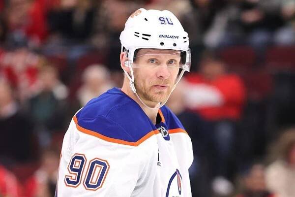 Kings forward Corey Perry undergoes knee surgery, out 6-8 weeks