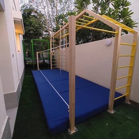 Adventure Monkey Bar With Accessories