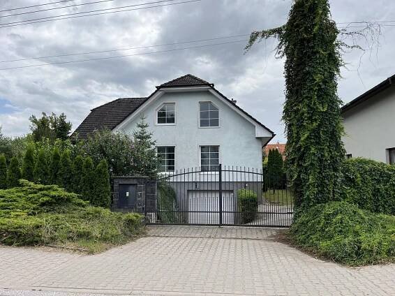 Prodej Dům, Předměřická, Hradec Králové - Plotiště nad Labem