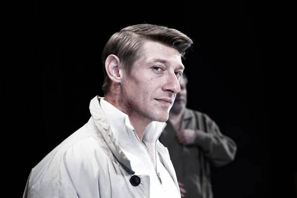 Švandovo divadlo uvede Divokou kachnu, výborně obsazené drama vypráví o rodinných lžích - Mediatraining