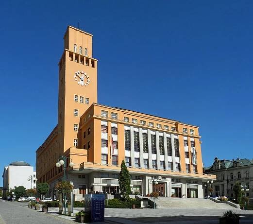 Soubor:Jablonec-Gablonz-Rathaus-3.jpg – Wikipedie