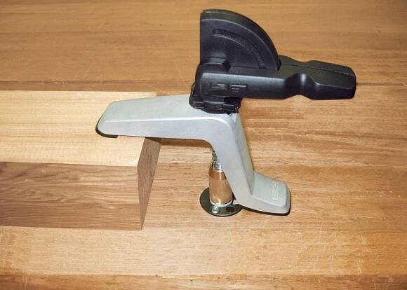 Leigh Hold Down Clamps - Leigh Tools a Lee Valley Tools Company