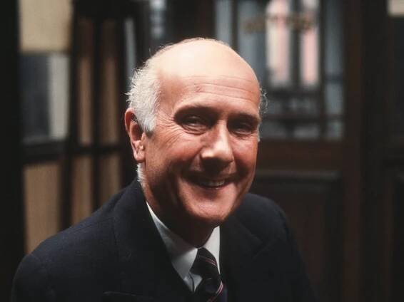 Geoffrey Chater: Character actor who appeared in decades of British TV