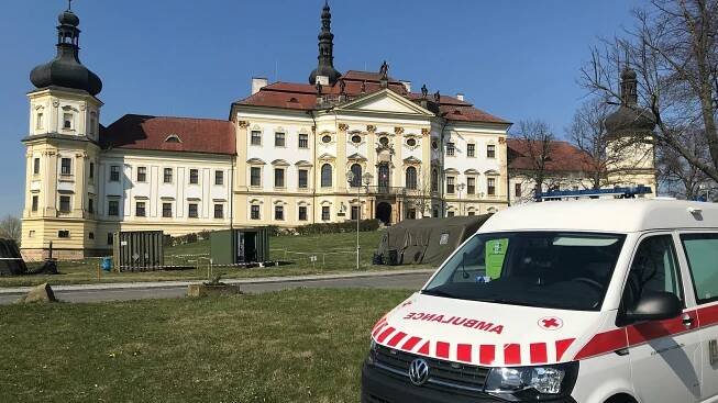 Američtí zdravotníci dorazili do Olomouce, pomáhat ale nebudou. Co chválili?