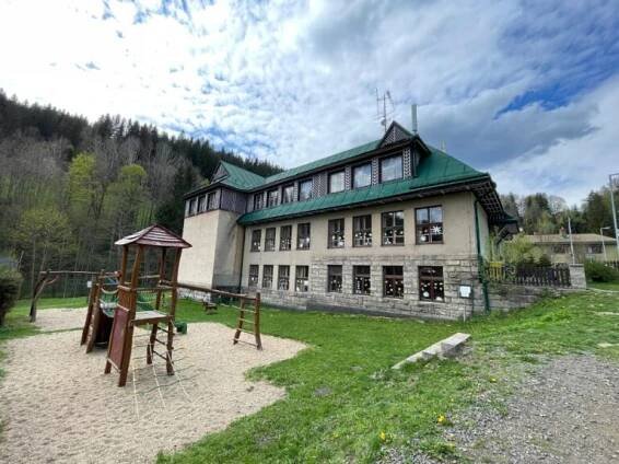 Ubytovna – Krkonošská ZŠ a MŠ Vítkovice v Krkonoších