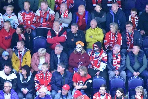 Pardubice v přeházené sestavě zdolaly Olomouc. Vomáčka čaroval v brance