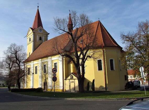 Fotogalerie • Kostel sv. Vavřince (Kostel) • Mapy.com