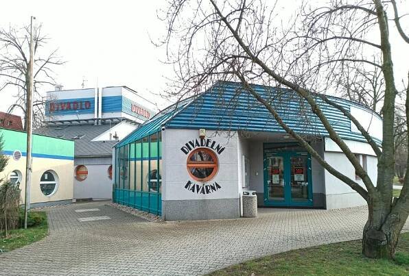 Vzhůru do Horních Počernic! | Krásná paní