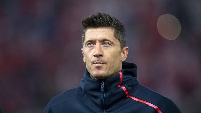 Lewandowski se přiblížil odchodu z Bayernu Mnichov. V novém klubu je ochoten brát menší plat - SportyŽivě