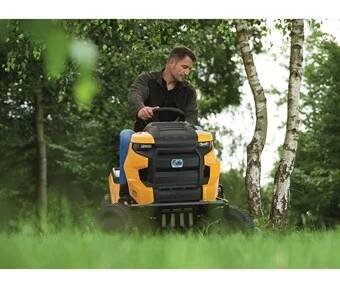 Cub Cadet Enduro XT1 OR95 - zahradní traktor + bonus