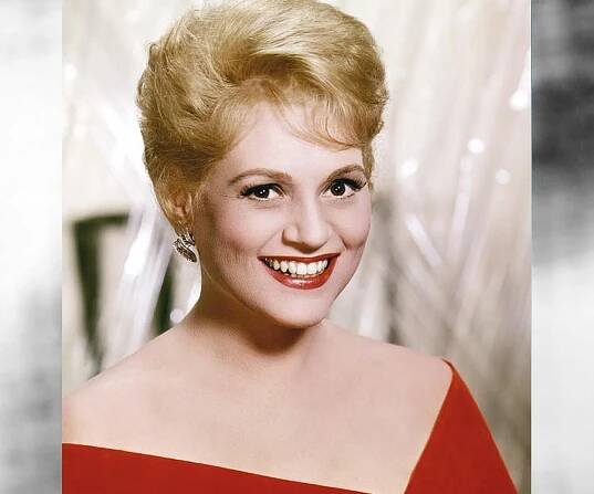 Judy Holliday Biography - Childhood, Life Achievements & Timeline