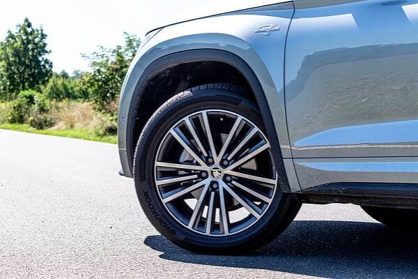 Test Škoda Kodiaq Laurin & Klement 2.0 TDI 110 kW 4×4 DSG: Nejlepší verze – GripTV