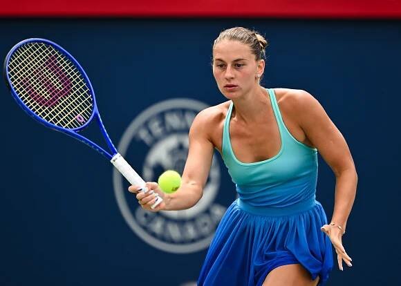 Hot shot: Kostyuk's underarm serve catches Kasatkina off guard in Montreal