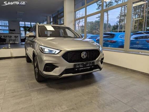 MG ZS 1.5 ESSENTIAL PLUS