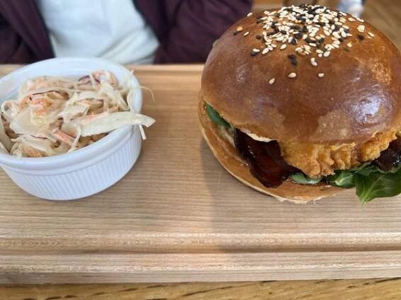 R BURGER foto 4