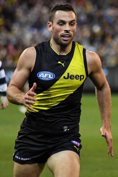 Sam Lloyd (footballer)