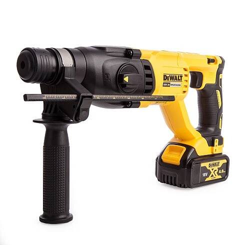 DeWALT NITRA | DCH133M1 Bezuhlíkové kombinované kladivo 18V | Železiarstvo RAWTECH Nitra