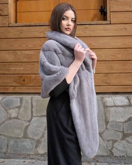 Women's Fur Shawls - Luxurious and Comfortable - eFurs