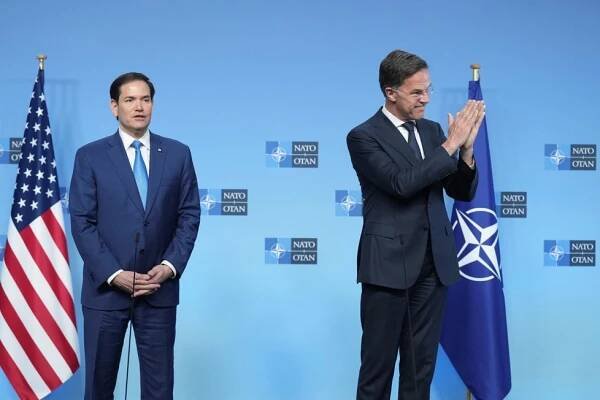 Více peněz pro Ukrajinu: Českou muniční iniciativu podpoří Kanada, Norsko, Dánsko i Nizozemsko