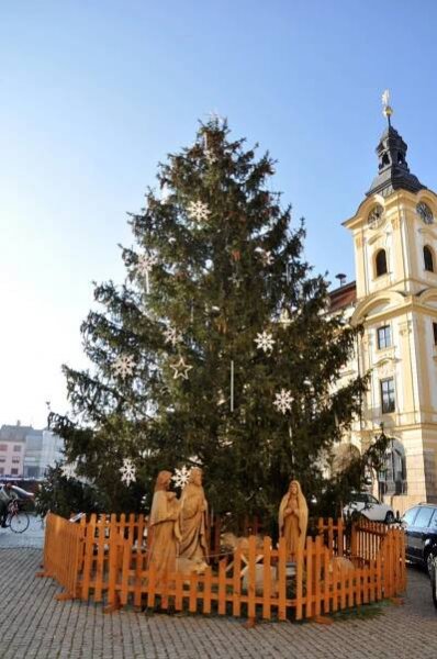 Advent v Písku letos láká na venkovní kluziště a adventní městečko