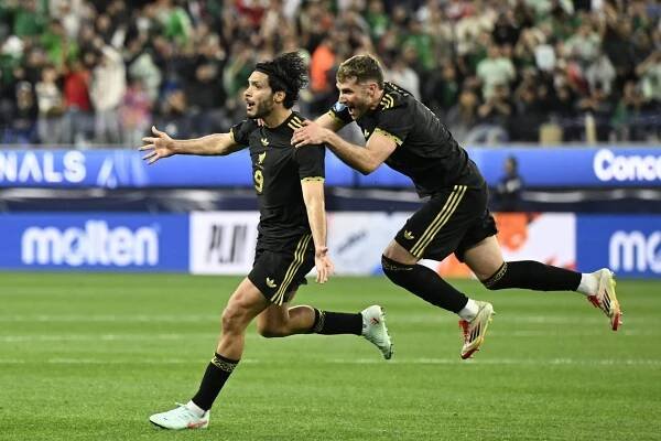 Raúl Jiménez and a tested Mexico crush Canada's Nations League hopes