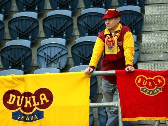 FOTBAL: Opava - Dukla Praha 2:1