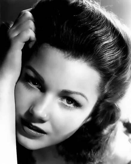 Anne Baxter fotka