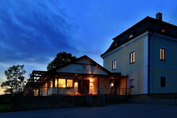 Hotel Líšeňský Dvůr, Líšná | Hotel.cz