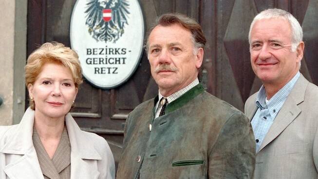 Julia - Eine ungewöhnliche Frau - Promo - Christiane Hörbiger, Franz Buchrieser, Peter Bongartz