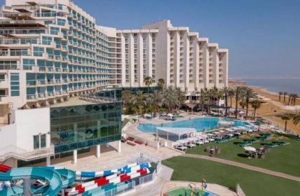 The 14 Best Hotels In The Dead Sea: Top Luxurious Escapes! 63