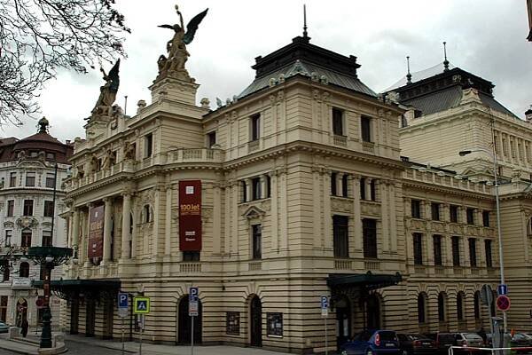 Pražské zahrady, zastavení třicáté páté – park na náměstí Míru – Cestovatel.cz