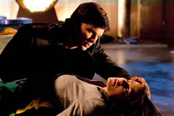 Smallville - Metallo - Z filmu - Tom Welling, Erica Durance
