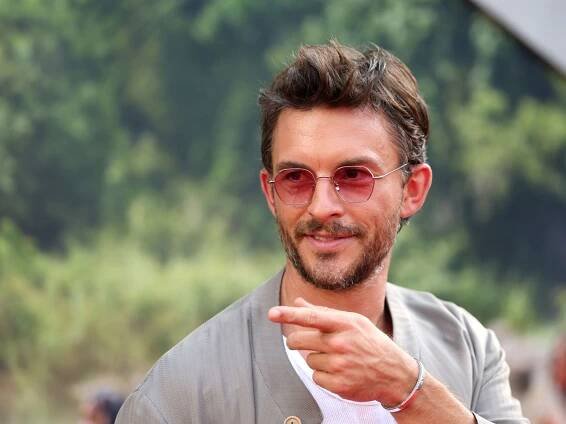 Jonathan Bailey Is Fashion’s New Favourite Heartthrob