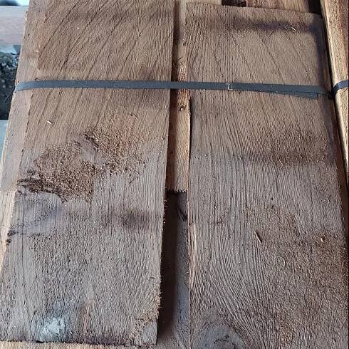 a bundle of undercourse shingles