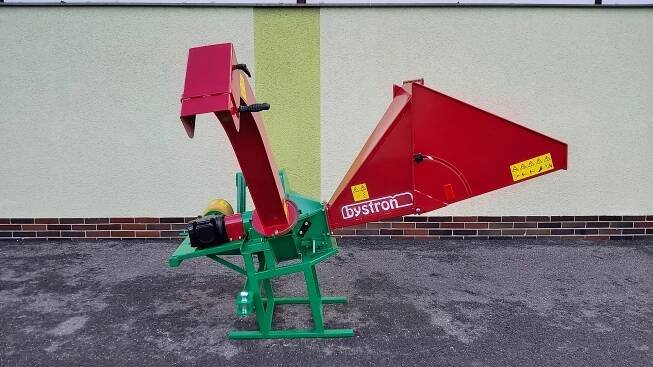 Štěpkovače za traktor / malotraktor PIRBA S PŘIPOJENÍM VLEČKY
