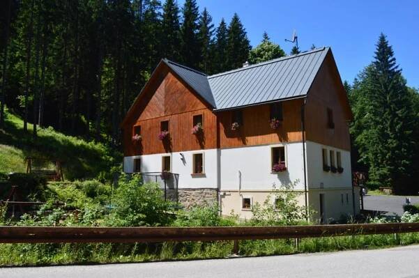 Hotýlek pod smrkem, Harrachov | Hotel.cz