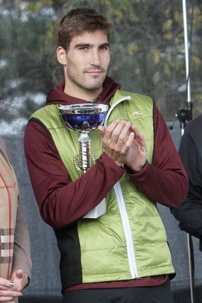 FOTO: Pětibojař David Svoboda před lety. – stránka 19