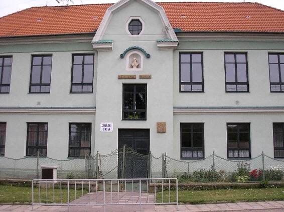 ZŠ A MŠ Jakubov - Živéfirmy.cz