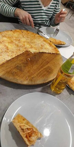 Pizza Calabria foto 4