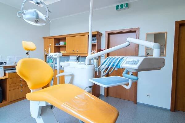 Gelencsér Dental Clinic & Laboratory | Hévíz.hu