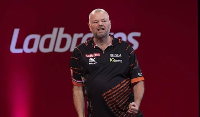 Van Barneveld and Van Gerwen set up blockbuster second round clash