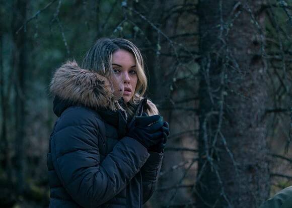 Temná zrada - Z filmu - Stephanie Bennett