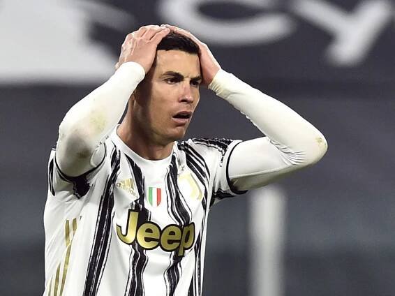 Juventus s Ronaldem strádá sportovně i ekonomicky: CR7 spolkne 1/5 příjmů