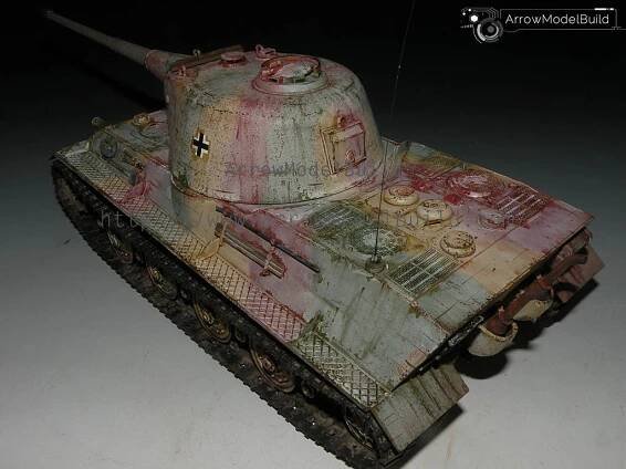 AeroModelBuild - Figure and Robot, Gundam, Military, Vehicle, Aero, Model Build. AeroModelBuild Panzer VII Lowe (In the