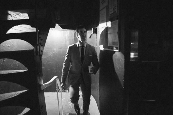 Michael Carbonaro — The Magicians Project