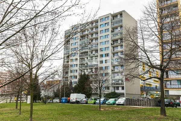 Pronájem bytu 3+1/L, 78 m2, Praha 11 - Háje | Luxent