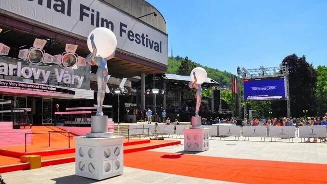 MFF Karlovy Vary 2022 se blíží. Na co se můžeme těšit?
