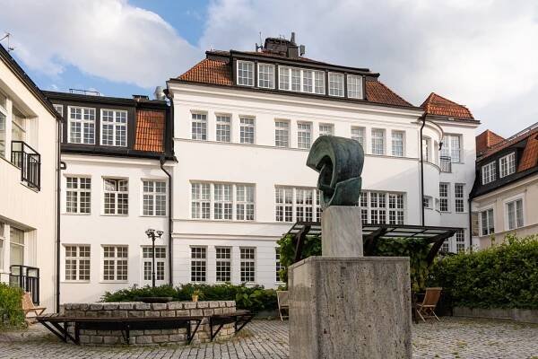 Courses in English - Newmaninstitutet
