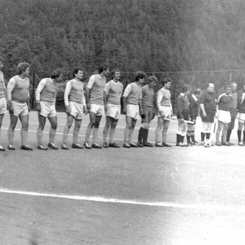 Štěpánov - internacionálové Sparta Praha - V základní sestavě nastoupili zleva: Vladimír Beran, František Štourač, Karel Veselský, Ivan Matoušek, Luboš Polák, Petr Tužinský, Miroslav Jakubec, František Nepejchal, Vladimír Valach, gólman Eduard Jahoda, kap