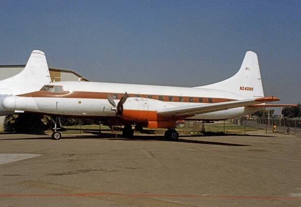 File:Convair 240-1 N240HH Texas Inst Chino 05.10.90R edited-3.jpg - Wikimedia Commons